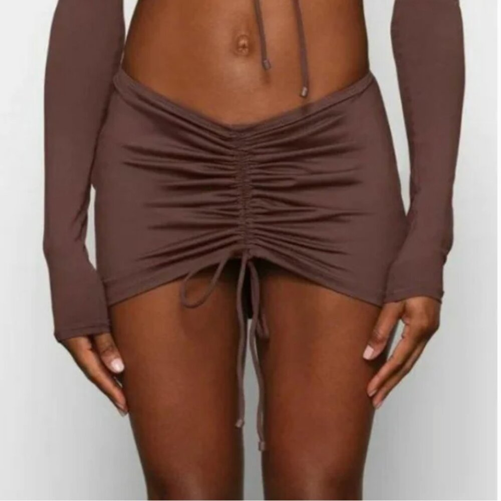 Skims Signature Swim Pull-on Ruched Mini Skirt cocoa resort wear